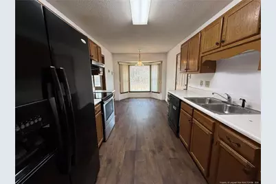 6814 Foxton Court, Fayetteville, NC 28304 - Photo 7