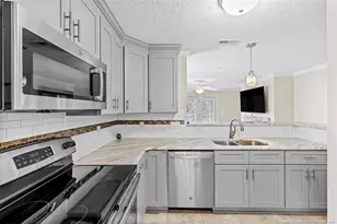 3310 Harbour Pointe Pl, Fayetteville, NC 28314 - Photo 7