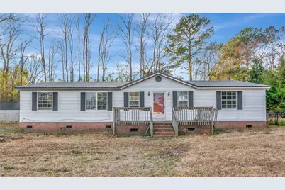 211 Lewis Street, Bladenboro, NC 28320 - Photo 1