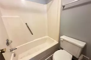 5136 Double Oaks Dr, Fayetteville, NC 28306 - Photo 17