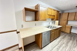 5136 Double Oaks Dr, Fayetteville, NC 28306 - Photo 9