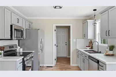 2332 Saltwood Drive, Fayetteville, NC 28306 - Photo 9