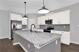 2346 Spinning Wheel Rd, Fayetteville, NC 28306 - Photo 9