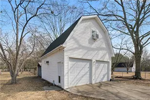 5725 McDonald Rd, Parkton, NC 28371 - Photo 43