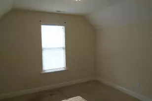 4410 Narrow Pine Ct, Parkton, NC 28371 - Photo 3