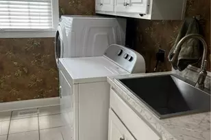 1302 Oakridge Blvd, Lumberton, NC 28358 - Photo 21