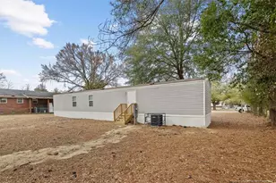 5552 Jackson St, Hope Mills, NC 28348 - Photo 5