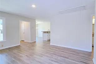 4148 Village Dr, Fayetteville, NC 28304 - Photo 9