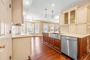 266 Courtyard Ln, Fayetteville, NC 28303 - Photo 5