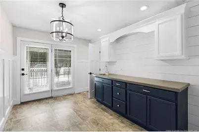 2219 Westdale Drive, Fayetteville, NC 28303 - Photo 9