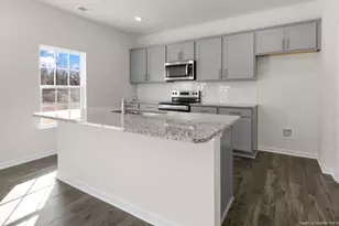 701 Lazy Elm Ln, Aberdeen, NC 28315 - Photo 5