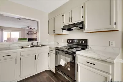 5940 Laguna Drive, Fayetteville, NC 28314 - Photo 9