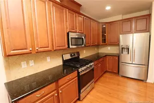 619 Sealine Dr, Cary, NC 27519 - Photo 9