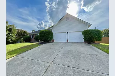 5723 Kingstree Drive, Fayetteville, NC 28304 - Photo 3