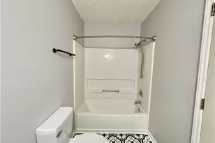 5723 Kingstree Dr, Fayetteville, NC 28304 - Photo 15