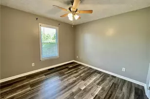 5723 Kingstree Dr, Fayetteville, NC 28304 - Photo 19