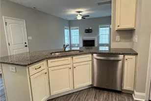 3740 Badin Lake Ln, Fayetteville, NC 28314 - Photo 11