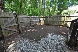 1004 Oak Lake Ct, Raleigh, NC 27606 - Photo 31