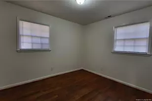 209 E 15th St, Lumberton, NC 28358 - Photo 9