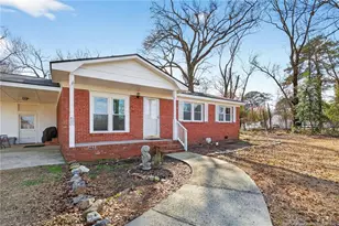 1586 Tom Starling Rd, Fayetteville, NC 28306 - Photo 5