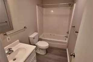 6420 Ezras Ct, Fayetteville, NC 28304 - Photo 5