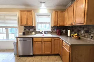 60 Camden Ct, Sanford, NC 27332 - Photo 17