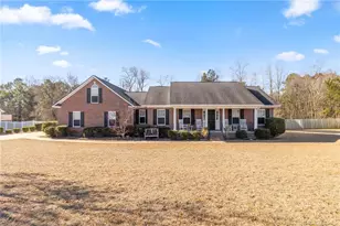 108 Breckenridge Dr, Raeford, NC 28376 - Photo 1