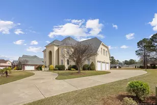 245 Stoneleigh Dr, Fayetteville, NC 28311 - Photo 5