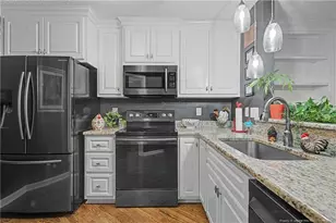 420-4 Bubble Creek Ct, Fayetteville, NC 28311 - Photo 13