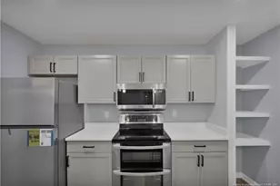 2304 W Brinkley Dr, Spring Lake, NC 28390 - Photo 9