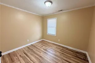 1015 Abrams St, Fayetteville, NC 28311 - Photo 9
