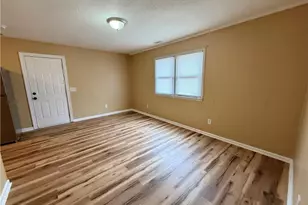 1015 Abrams St, Fayetteville, NC 28311 - Photo 5