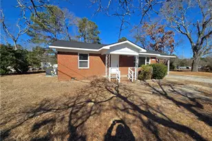 1401 Morrison Ave, Spring Lake, NC 28390 - Photo 3
