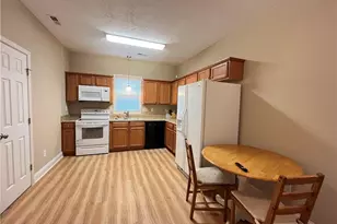 1324 Jordan St, Fayetteville, NC 28305 - Photo 3