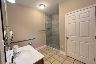 1324 Jordan St, Fayetteville, NC 28305 - Photo 7