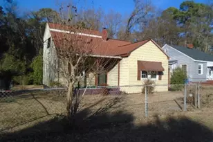 310 Hawthorne Rd, Fayetteville, NC 28301 - Photo 1