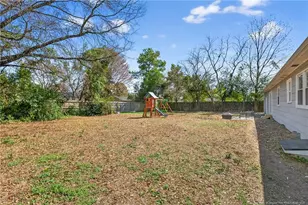 1083 Strickland Bridge Rd, Fayetteville, NC 28304 - Photo 17