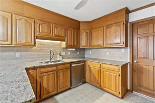 2482 Celtic Dr, Fayetteville, NC 28306 - Photo 7