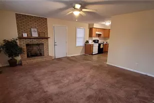 206 Side St, Lumberton, NC 28358 - Photo 5