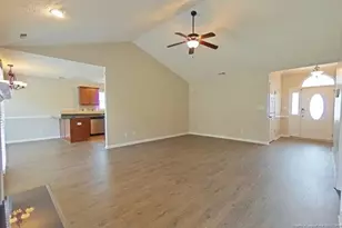 472 Collinwood Dr, Raeford, NC 28376 - Photo 3