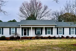 118 Hunter Dr, Broadway, NC 27505 - Photo 1