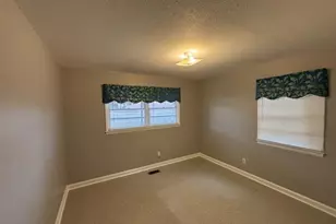 4060 Legion Rd, Hope Mills, NC 28348 - Photo 15