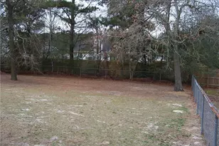 6836 Winthrop Dr, Fayetteville, NC 28311 - Photo 17