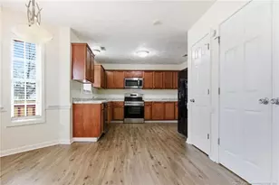 5617 Thackeray Dr, Fayetteville, NC 28306 - Photo 9