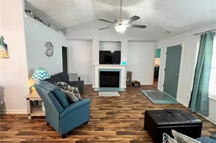 2625 Cameron Woods Ln, Fayetteville, NC 28306 - Photo 5