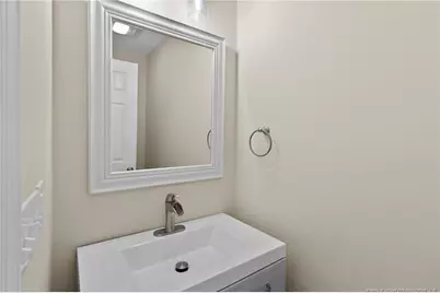 402 Thorncliff Drive, Fayetteville, NC 28303 - Photo 17