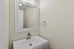 402 Thorncliff Dr, Fayetteville, NC 28303 - Photo 17