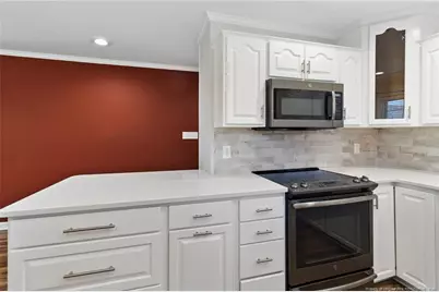 402 Thorncliff Drive, Fayetteville, NC 28303 - Photo 13