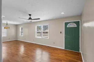 812 N Jackson St, Raeford, NC 28376 - Photo 9