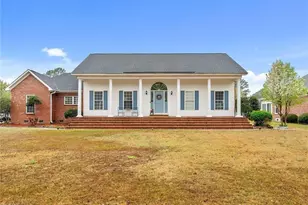 1114 4 Wood Dr, Fayetteville, NC 28312 - Photo 1